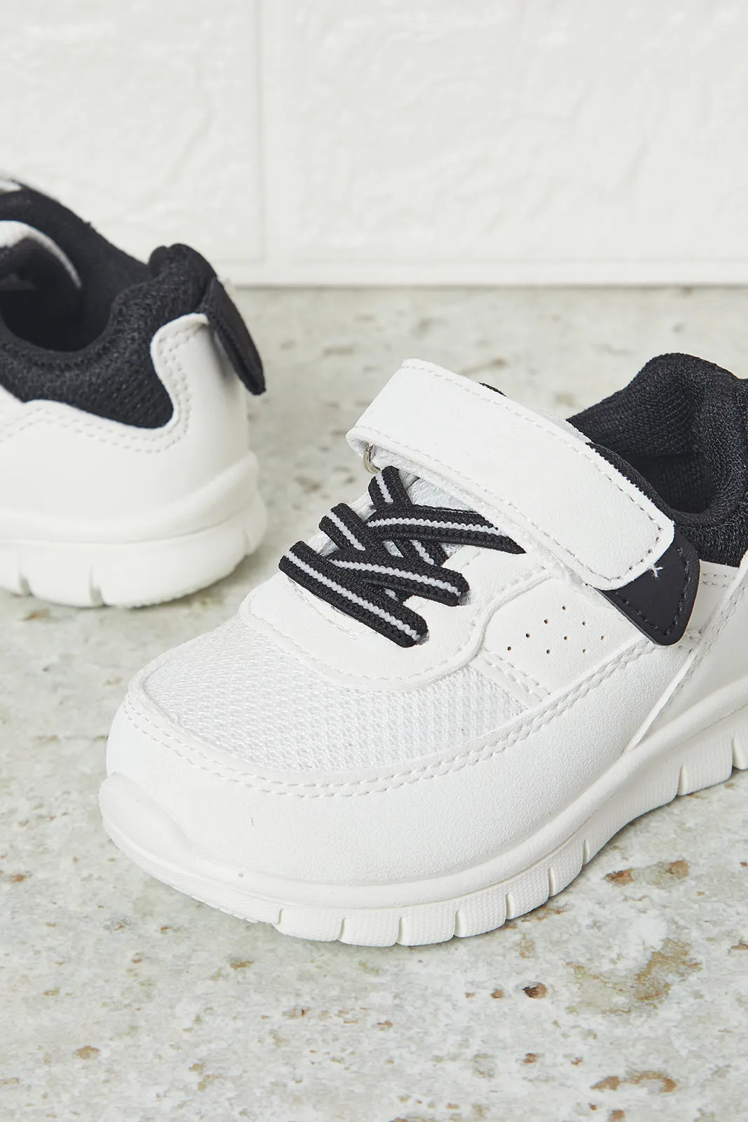 Infant Boys White Textured Trainers