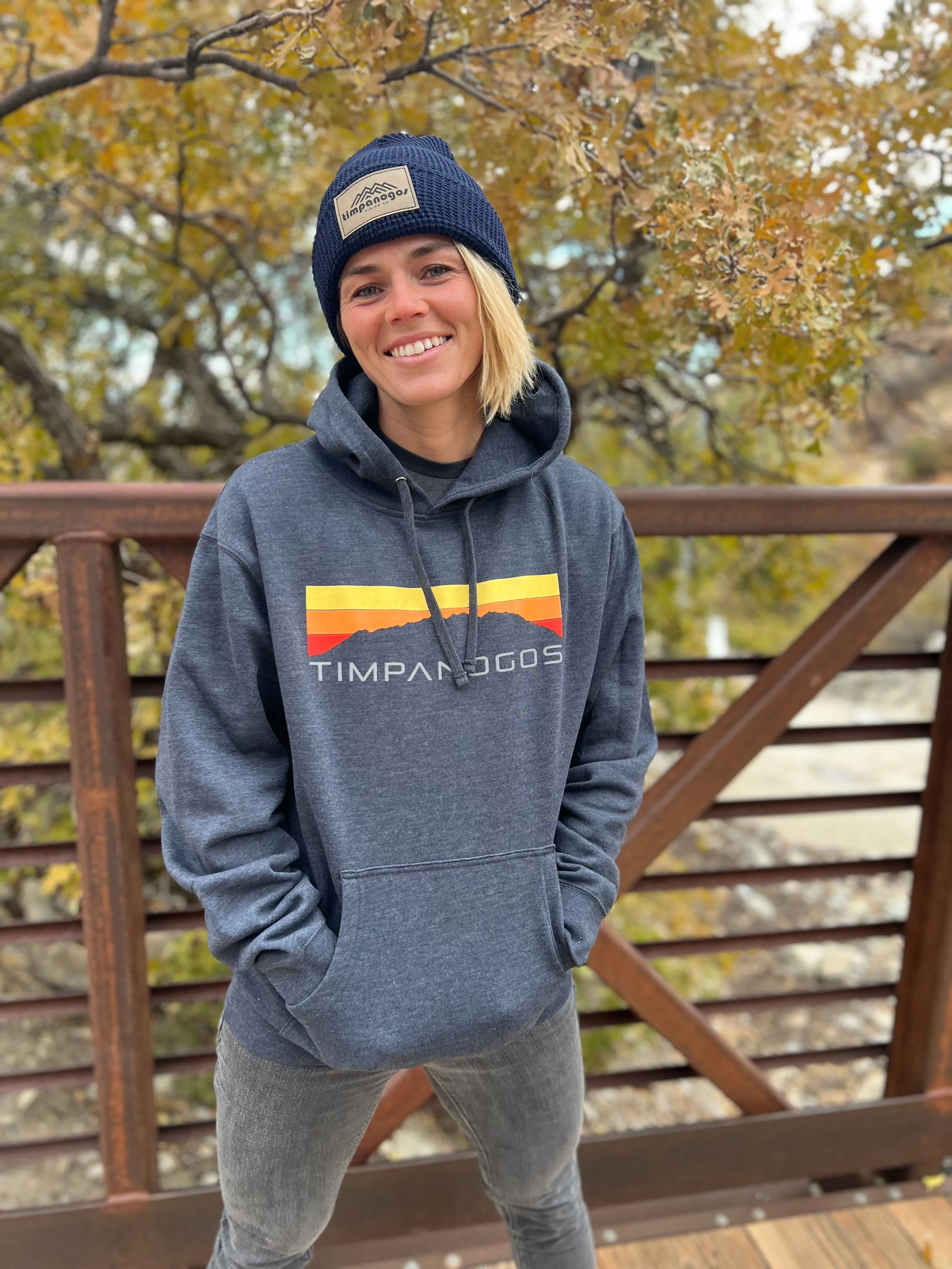 Retro Mountain Classic - Mountain Blend Hoodie