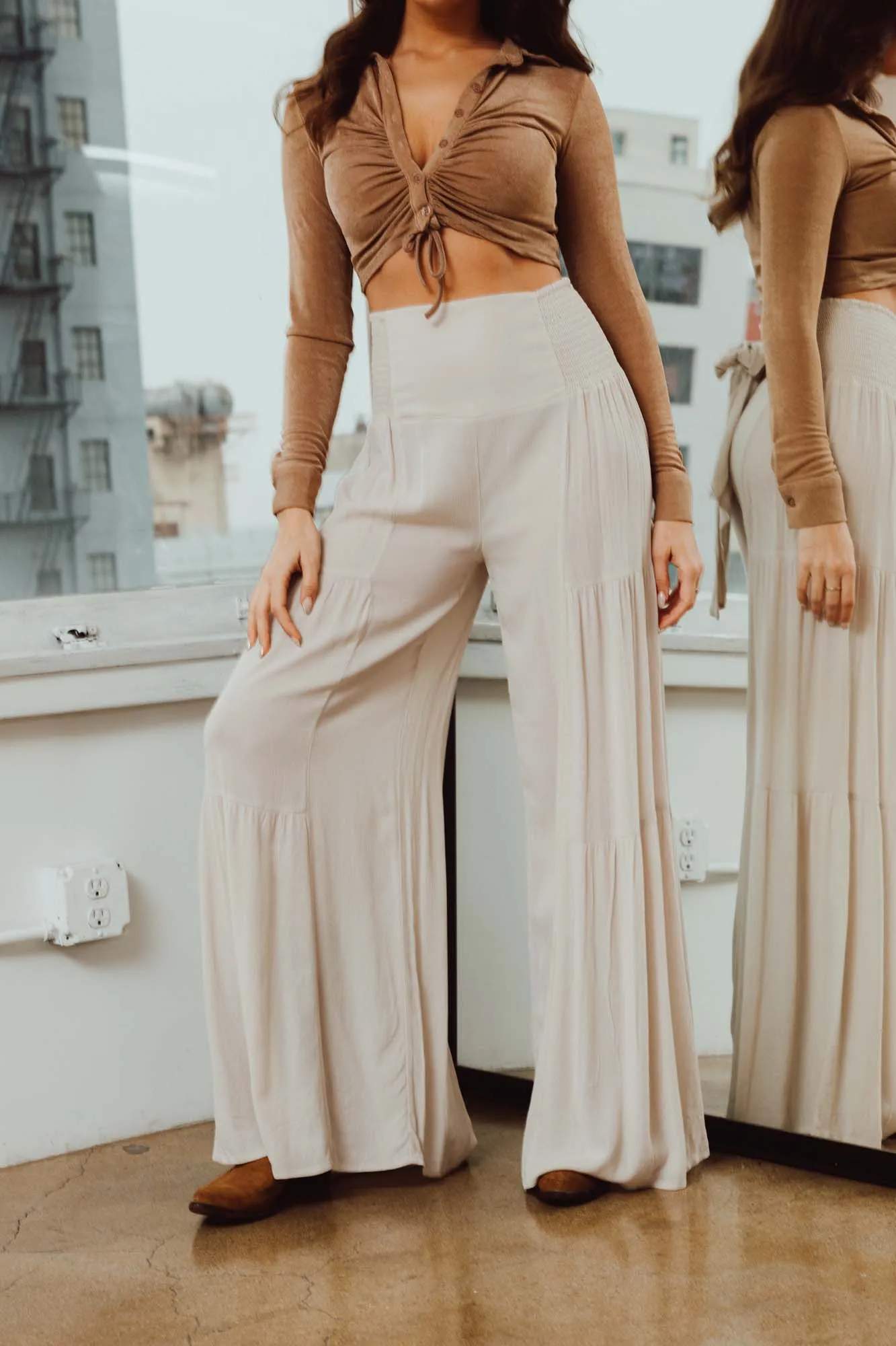 TIE WAIST TIERED WIDE LEG PANT - VINTAGE CLAY