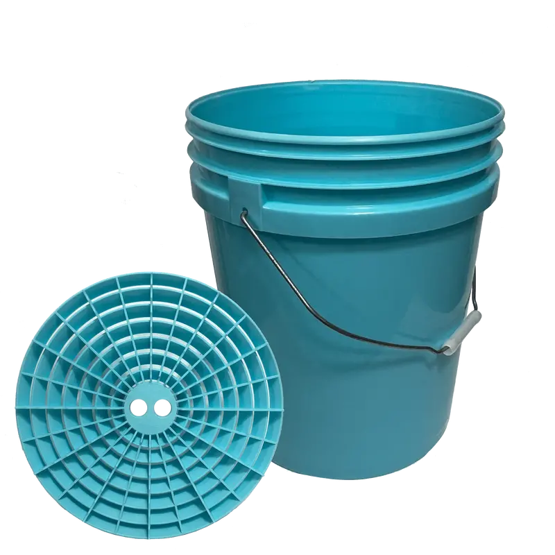 5-Gallon Detailing Kit – Grit Shield + Heavy-Duty Bucket For Auto & Marine Use 1