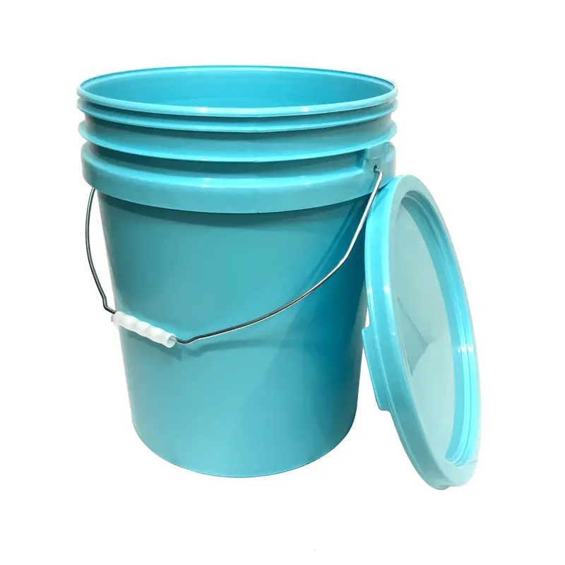 Lee Fisher 5-Gallon Blue Bucket With Metal Handle And Integrated Lid 1